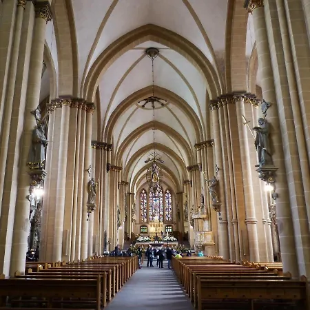 Gemütliches 15 , 2 Bis 4 Personen, Europa *