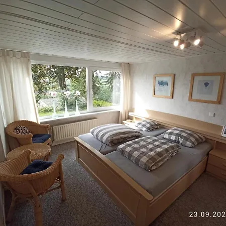 Komfortabler Bungalow, 15 , 2 Bis 4 Personen, Europa-feriendorf بيت للعطل Husen