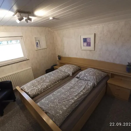 Gemütliches 15 , 2 Bis 4 Personen, Europa Ferienhaus *