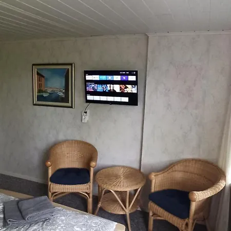 Gemütliches 15 , 2 Bis 4 Personen, Europa Ferienhaus Husen