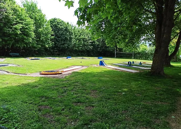 Komfortabler Bungalow, 15 , 2 Bis 4 Personen, Europa-feriendorf *