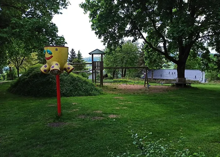 Komfortabler Bungalow, 15 , 2 Bis 4 Personen, Europa-feriendorf *